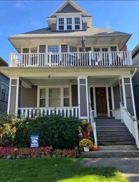 Primary Photo - 693 Linwood Ave