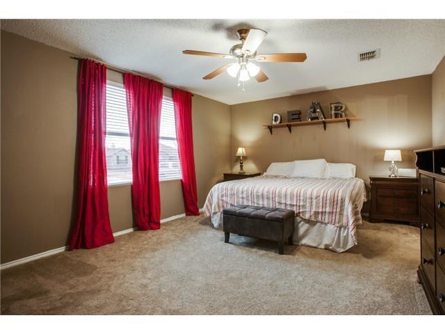 Building Photo - 2937 Jamestown Dr