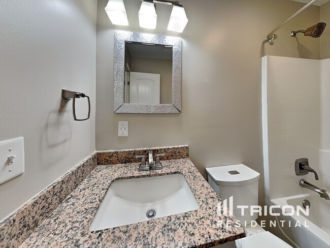 Building Photo - 1751 Miller Springs Dr