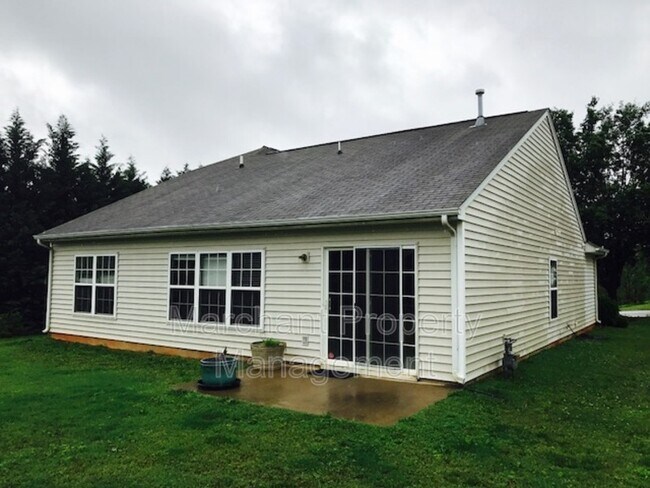 Building Photo - 776 Waterbrook Ln