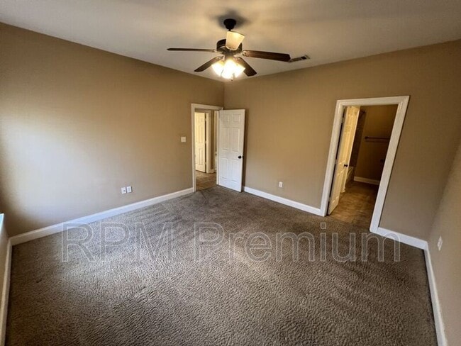 Building Photo - 767 Summer Breeze Dr