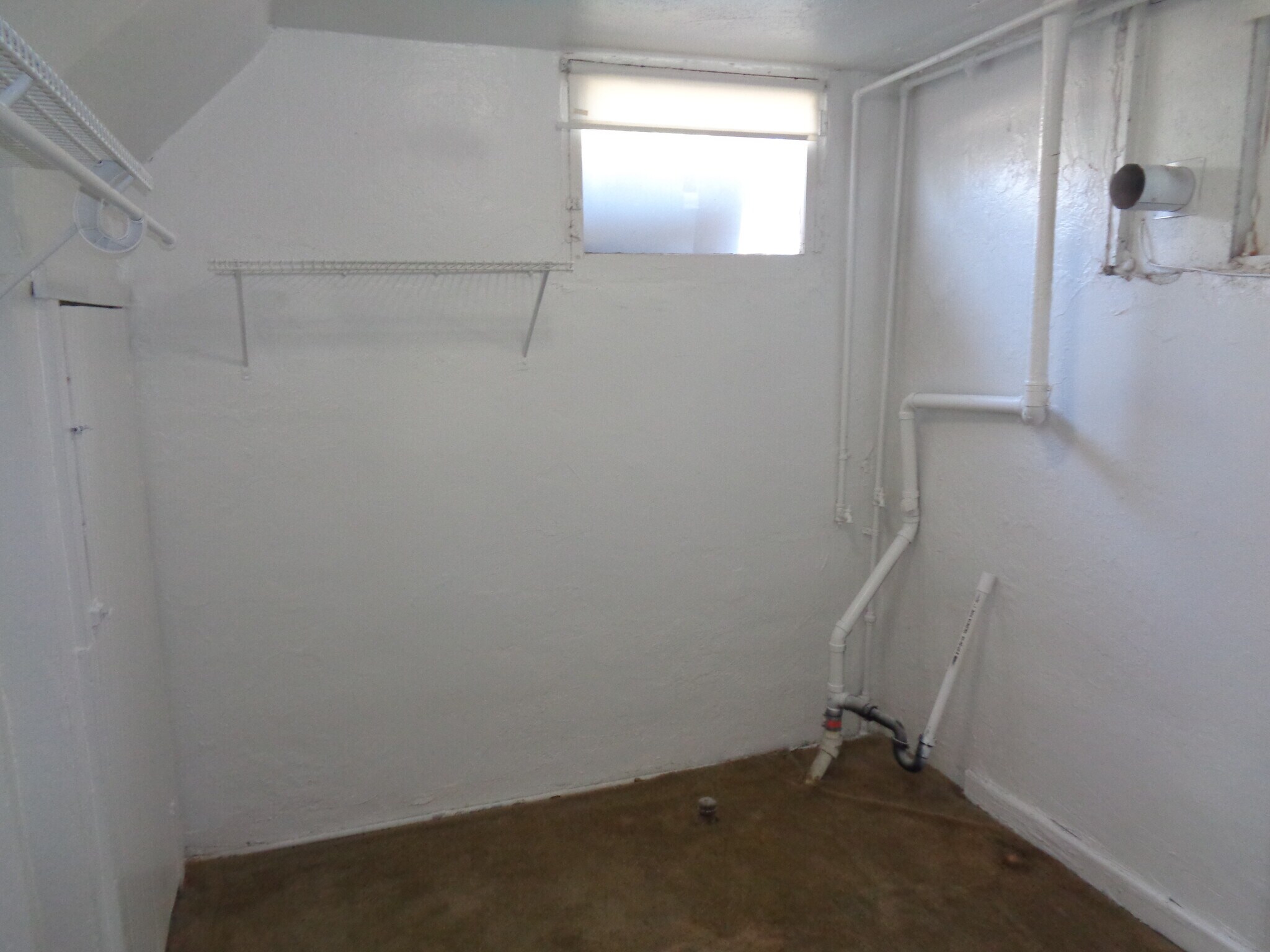 Building Photo - 3024 S 8850 W