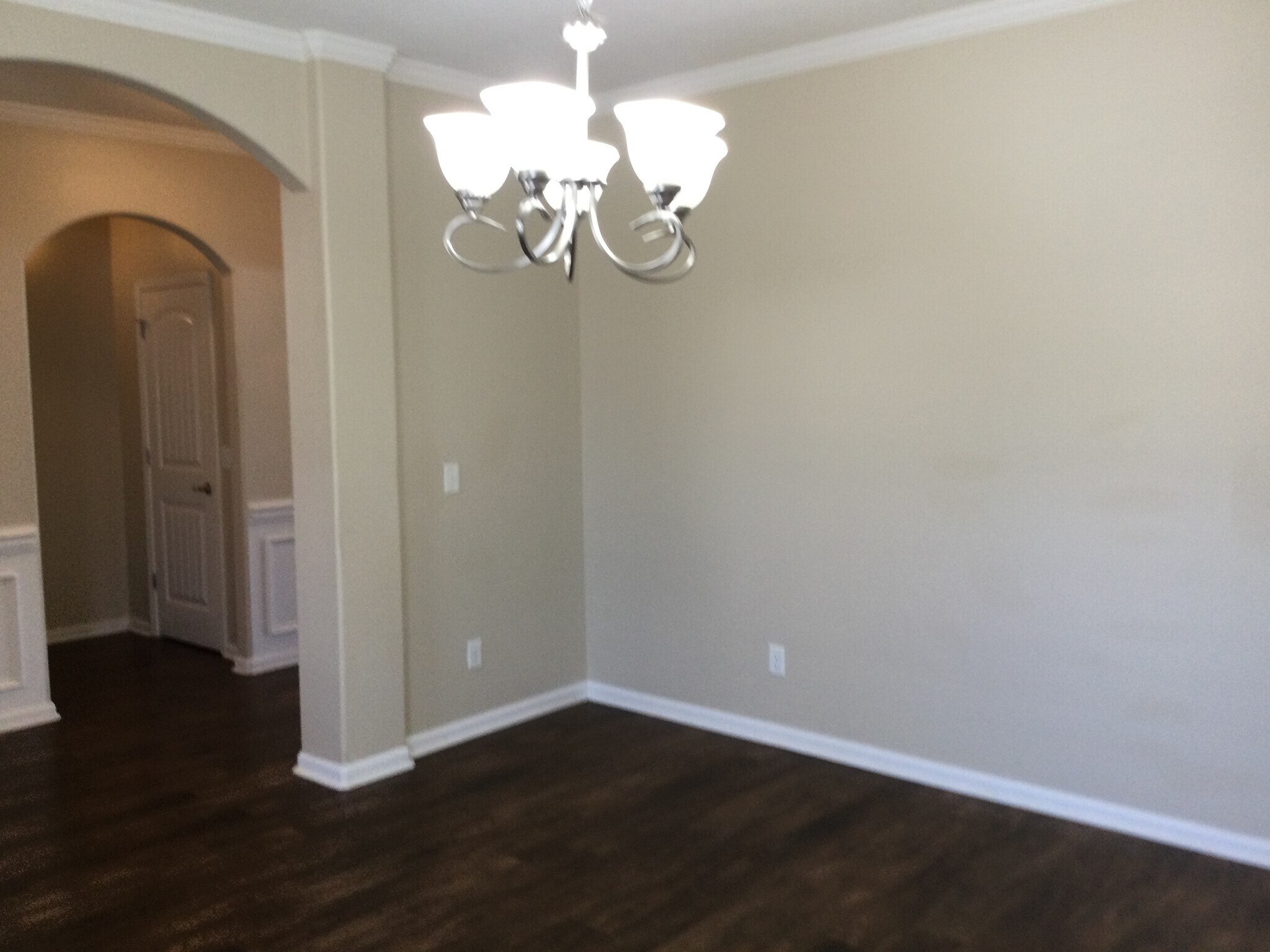 Building Photo - 173 Magnolia Dr