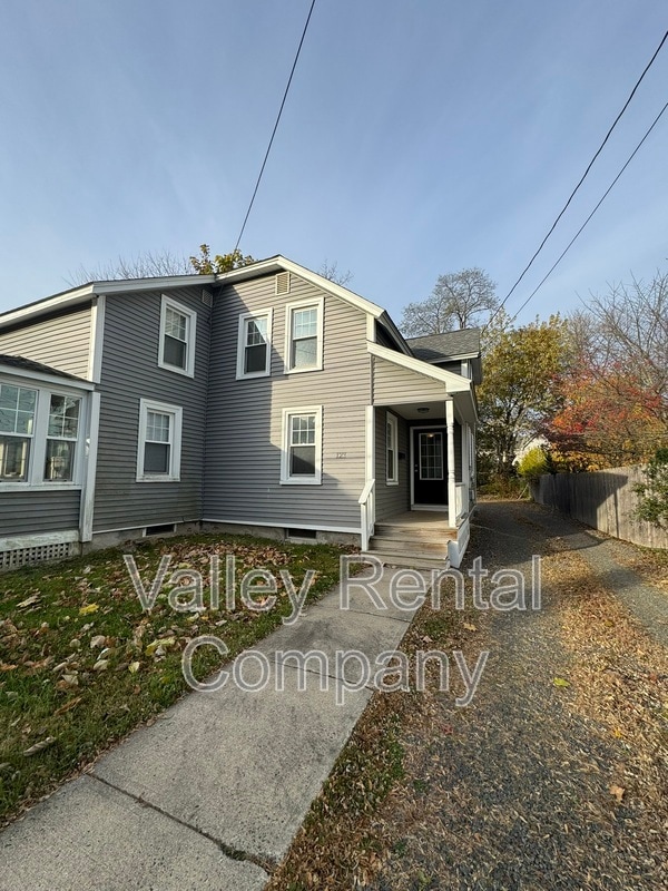 Building Photo - 123-125 Williams St