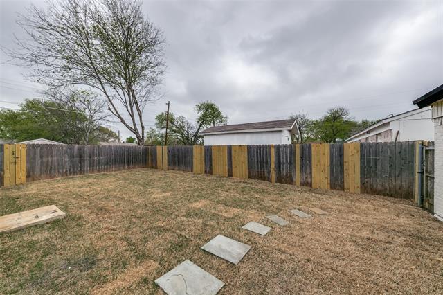 Building Photo - 2917 Dale Dr