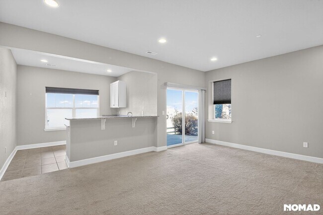 Building Photo - Luxury 3-Bedroom Legacy Ridge Living with Mountain Views