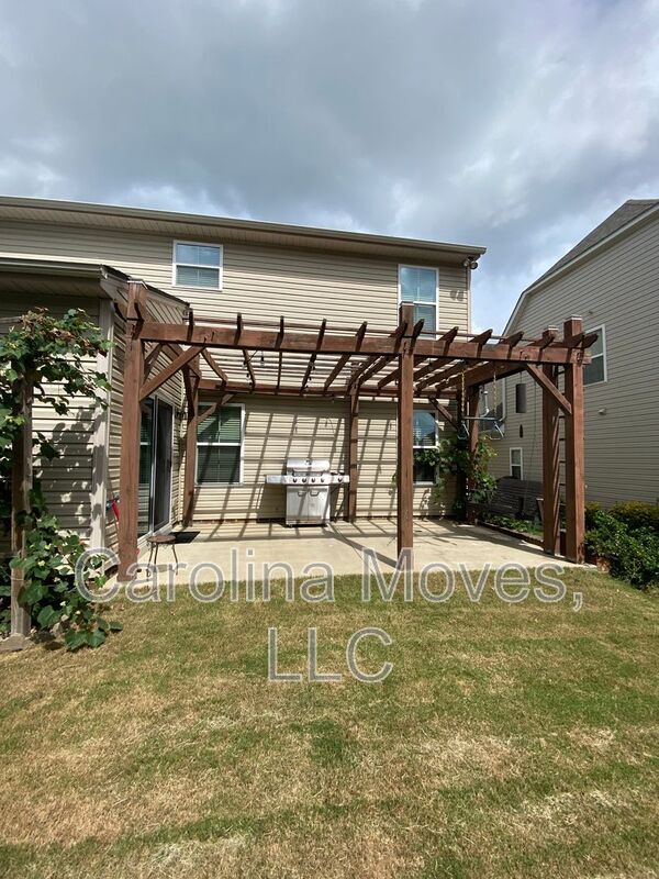 Building Photo - 204 Barbours Lane