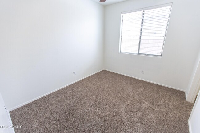 Building Photo - 21382 E Lords Ct