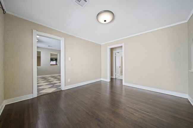 Building Photo - 1231 S Richmond Ave