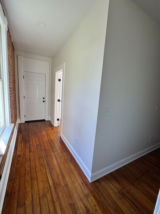 Building Photo - Wonderful 3/2 Home in the Heart of Columbus!