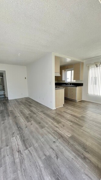 Building Photo - 428 Hayworth Ave