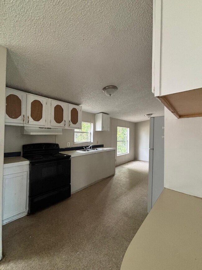 Building Photo - 307 Marcus crt