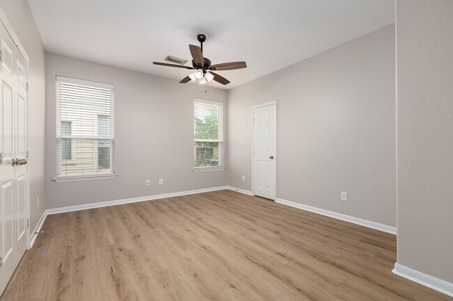 Building Photo - 17255 Mitchell Pass Ln