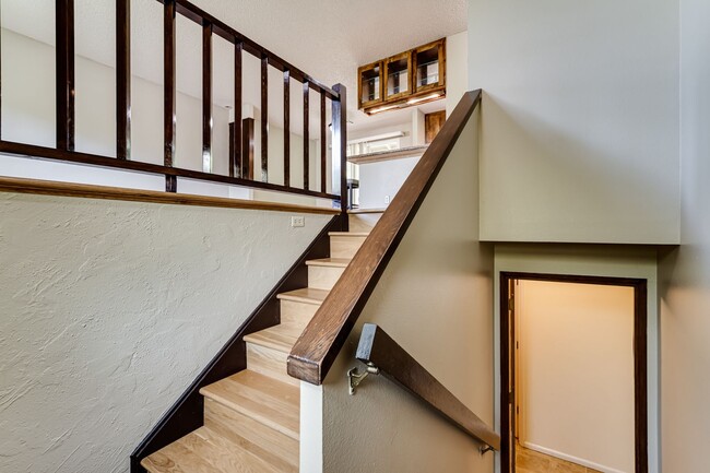 Building Photo - Beautiful 5 bedroom house in South Eugene!