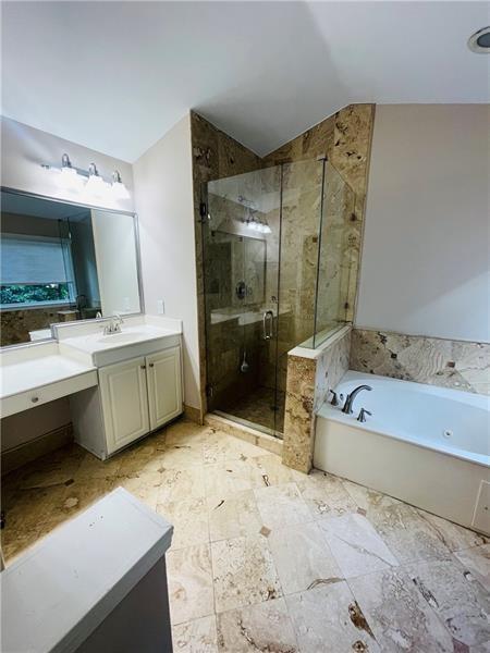 Building Photo - 2107 Chatou Pl