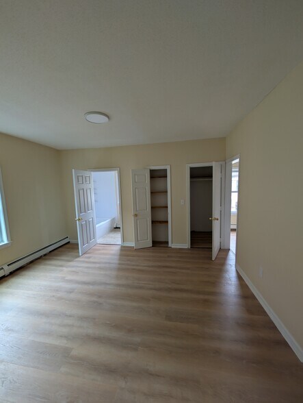 Building Photo - 476 3rd St