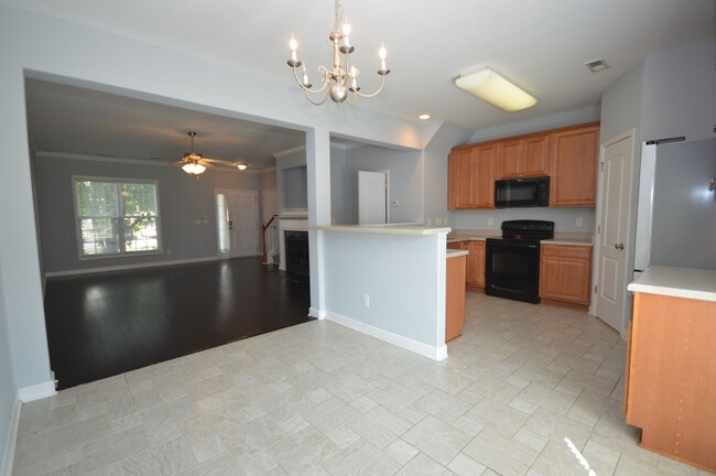 Building Photo - 8328 Plano Ct