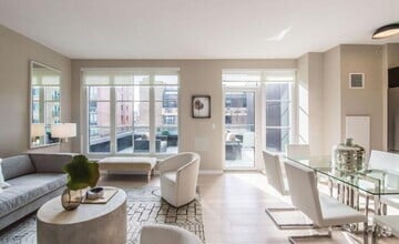 Building Photo - 2 bedroom in NEW YORK NY 10036