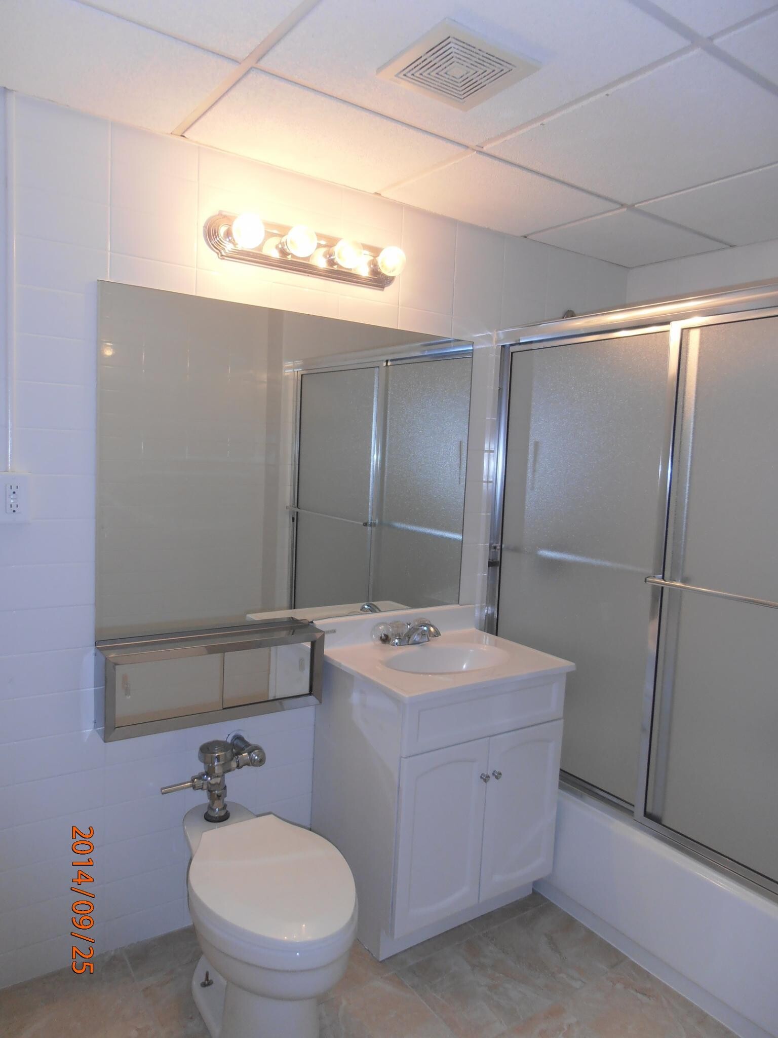 Building Photo - 66 Boylston St