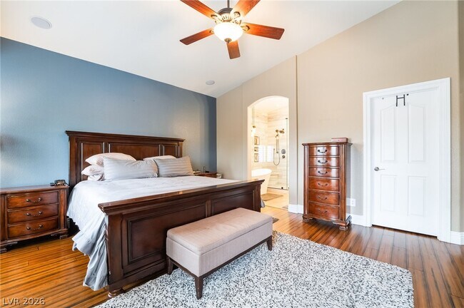 Building Photo - 5581 Exotic Rosette Ave