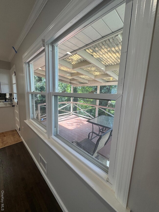 Building Photo - 29 S Mortimer Ave