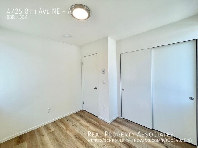 Building Photo - 4725 8th Ave NE