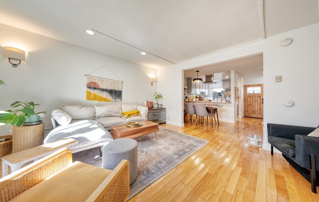 Building Photo - 2628 Kansas Ave