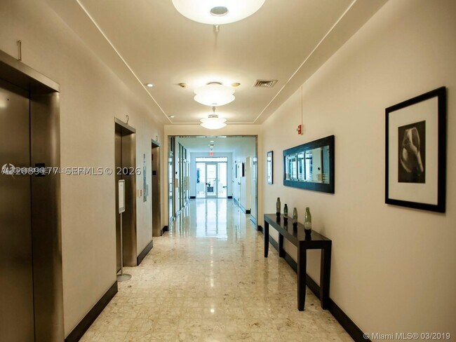 Building Photo - 1200 West Dr