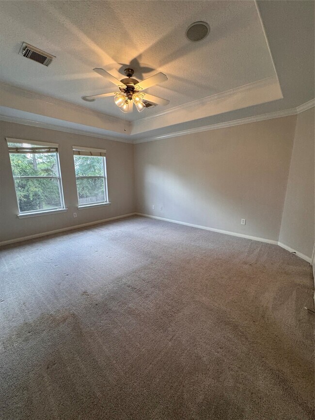 Building Photo - 137 E Montfair Blvd