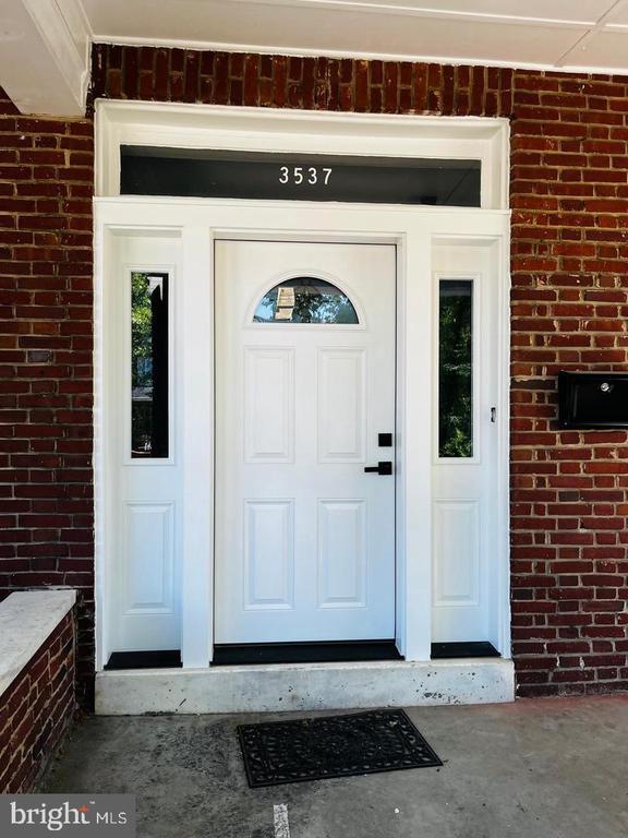 Building Photo - 3537 Reisterstown Rd