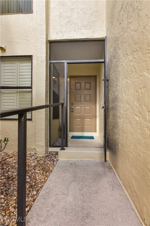 Building Photo - 15126 Parkside Dr