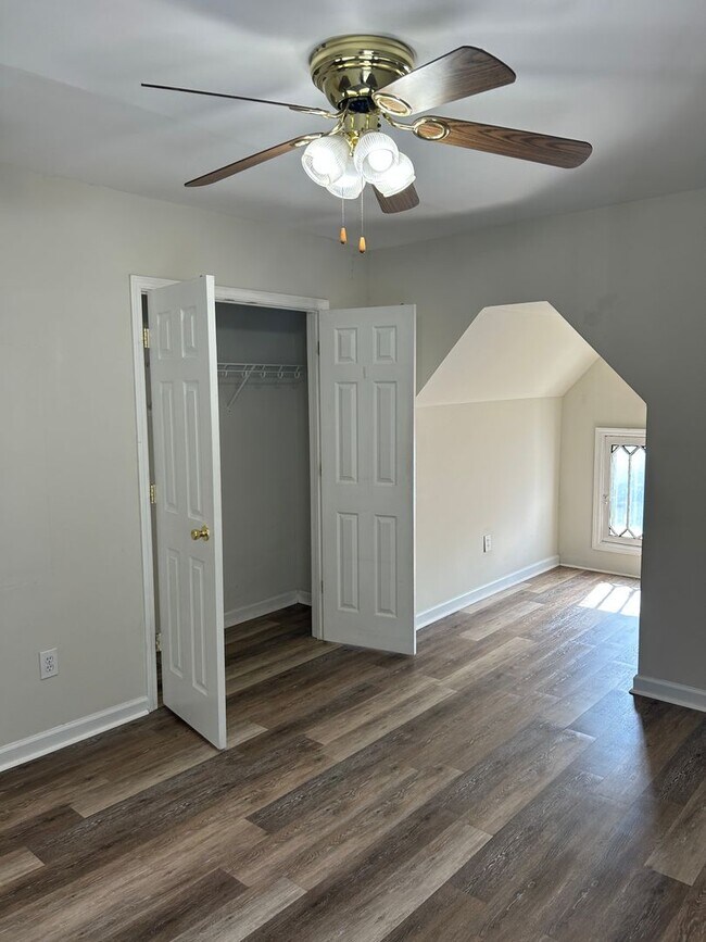 Building Photo - 239-2 Lexington Ave – Available August 2026