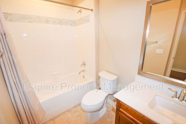 Building Photo - 202 Village Commons Blvd