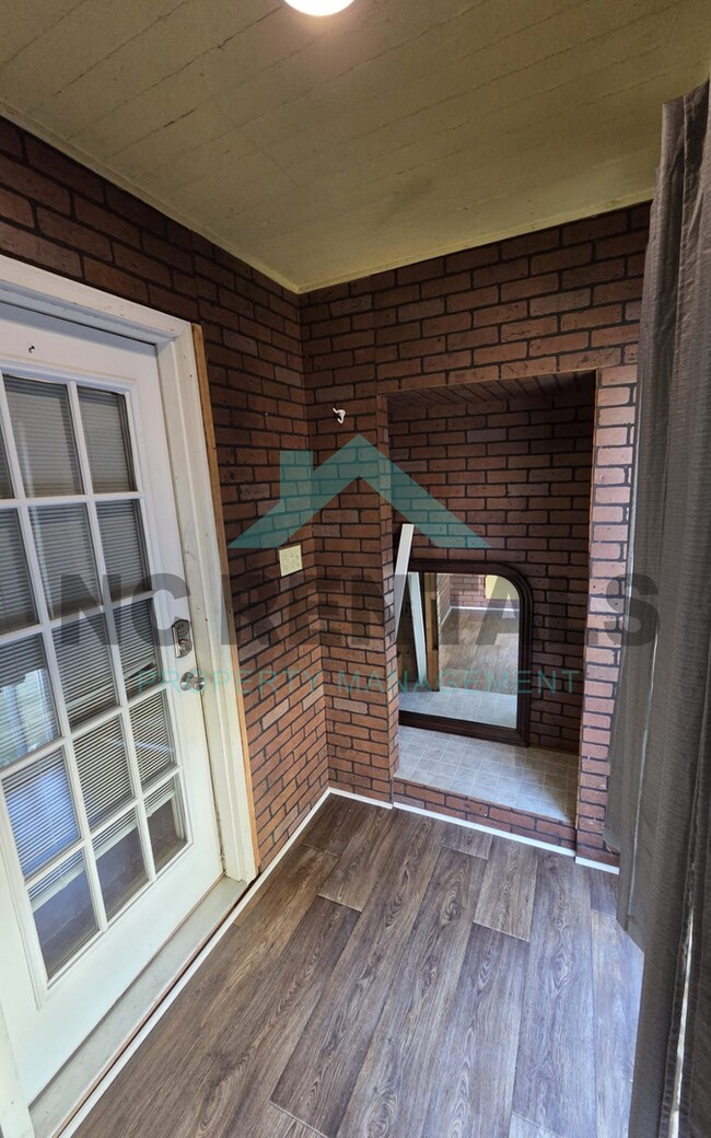 Building Photo - 3716 Dawson Ave