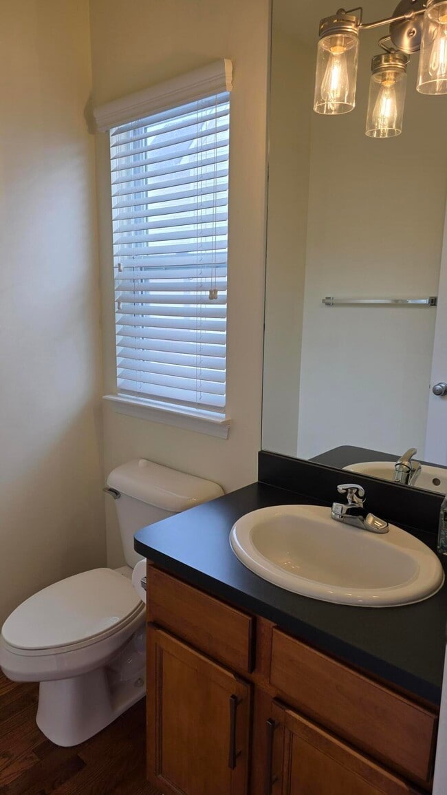 Building Photo - 1547 Cass Lake Rd