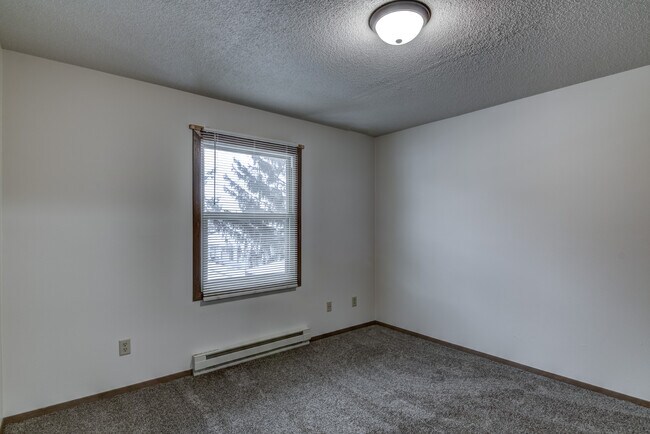 Building Photo - 4615 Fairfax St