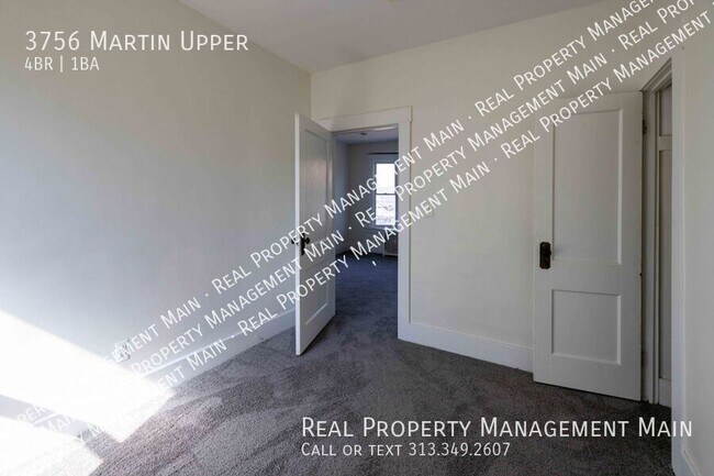 Building Photo - 3756 Martin St