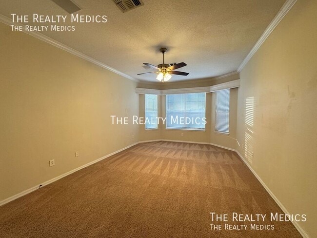 Building Photo - 2737 Scarborough Dr