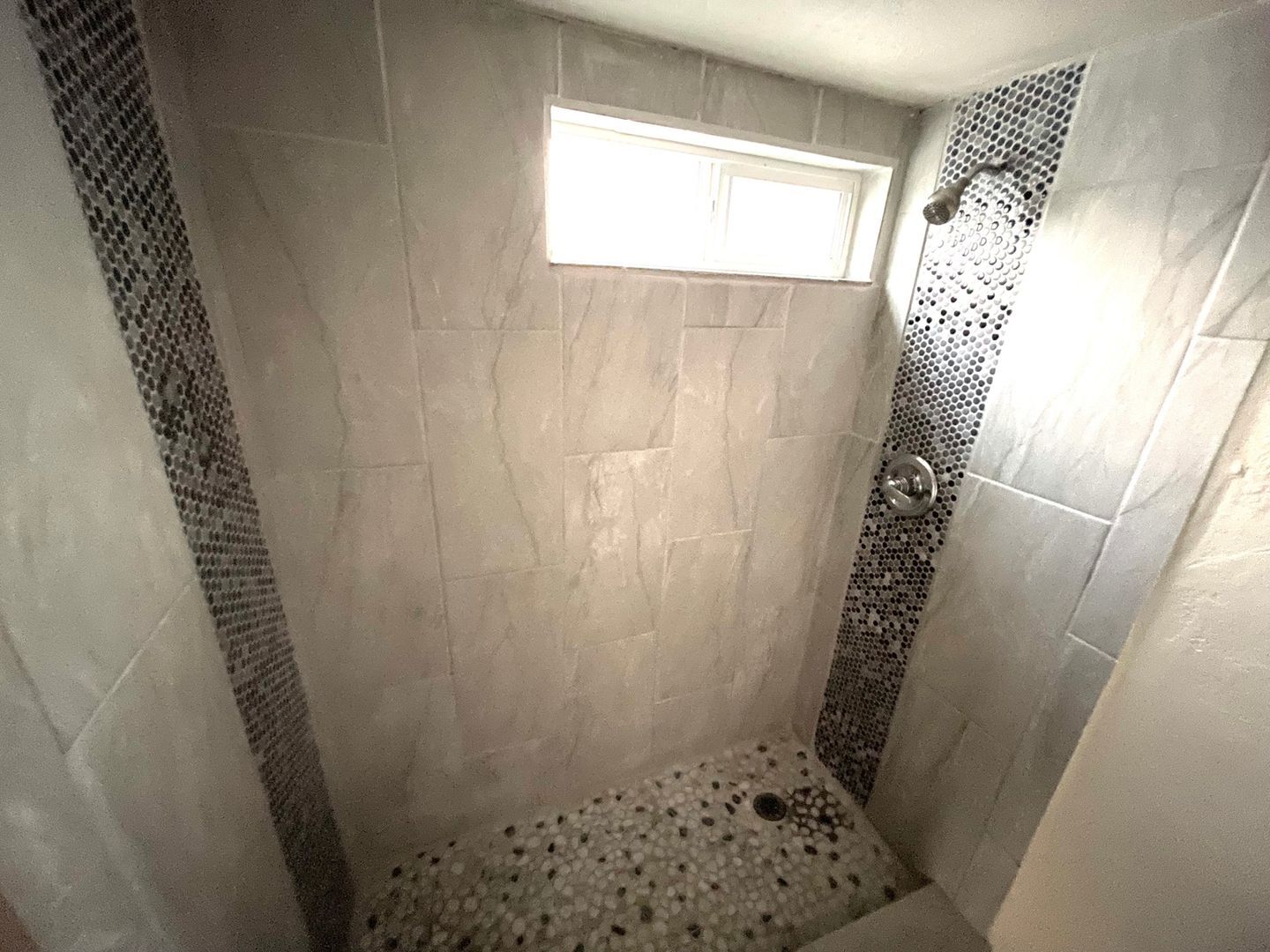 Building Photo - 4402 E Seneca St