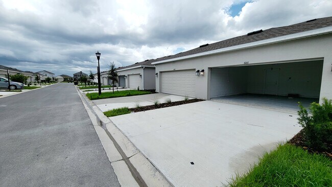 Building Photo - 6061 Blissful St