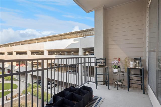 Building Photo - 2700 Old Denton Rd