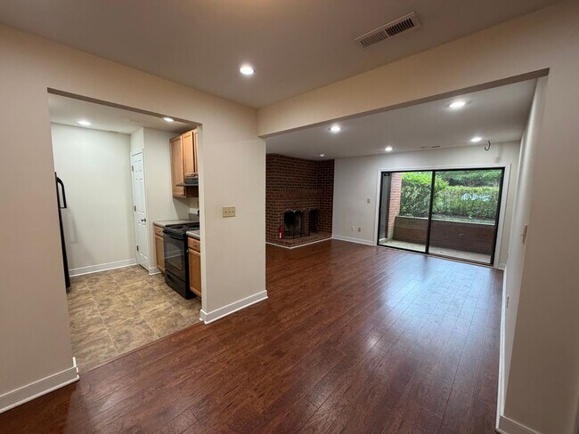 Building Photo - 137 Green Turtle Ln