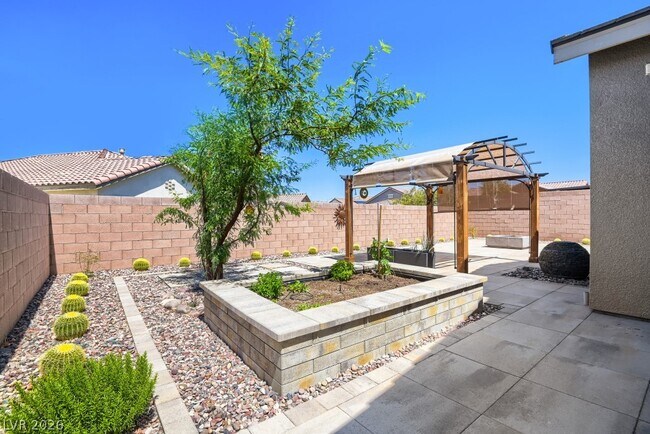 Building Photo - 342 Homeward Way