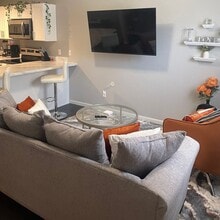 Building Photo - Spacious 2/2 Partially Furnished Close to FSU, FAMU. Available May 1, 2026.