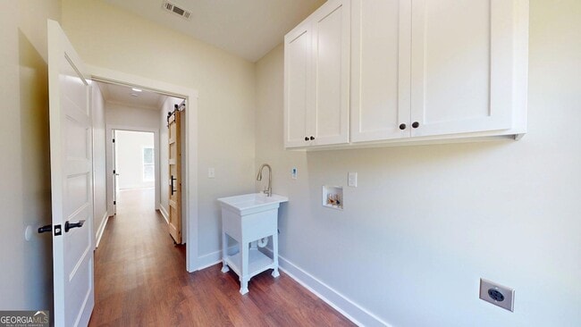 Building Photo - 53 Jericho Ln