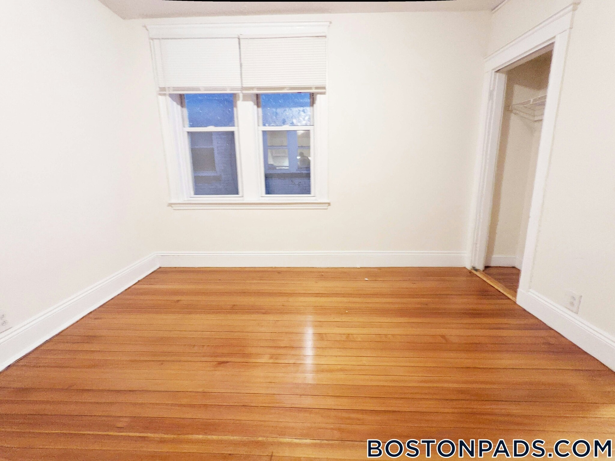 Building Photo - 520 Cambridge St