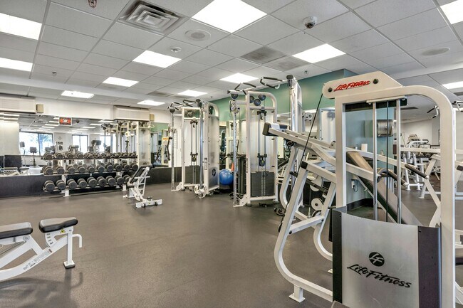 Building Photo - 100 Old Palisade Rd