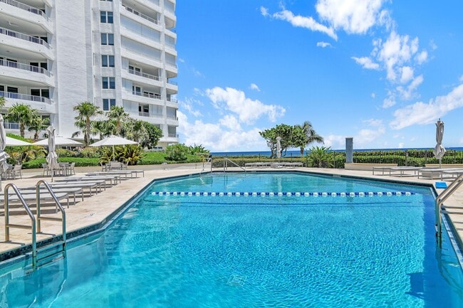 Building Photo - 550 S Ocean Blvd