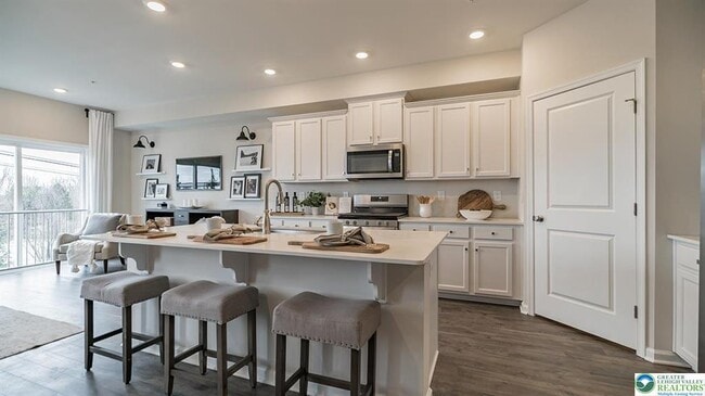 Building Photo - 1103 Meadowlark Dr