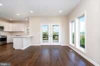 Building Photo - 1100 Paca Dr